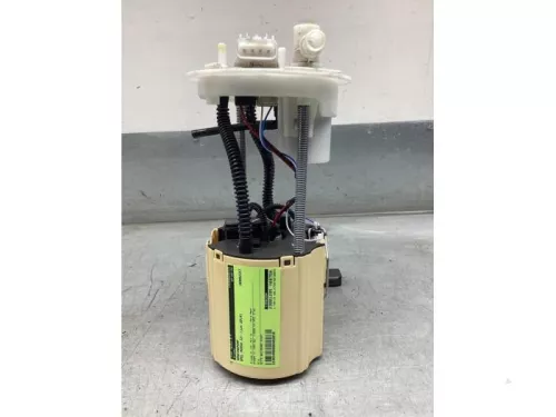 Benzinepomp-8065484