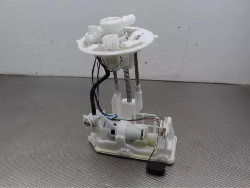 Benzinepomp-7857254