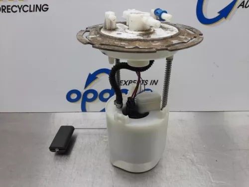 Benzinepomp-7589069