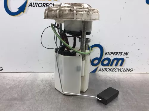 Benzinepomp-7613461