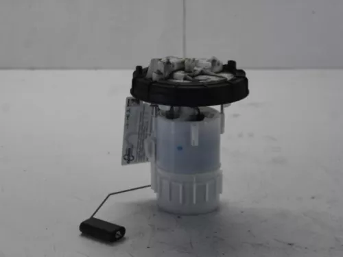 Benzinepomp-7608660