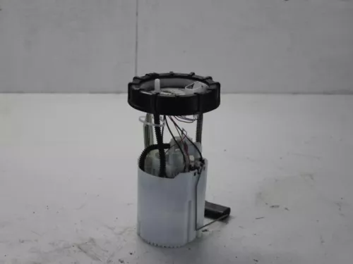 Benzinepomp-7879356