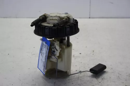 Benzinepomp-7881164