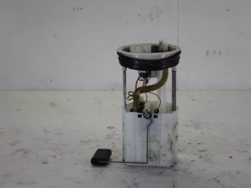 Benzinepomp-7885408