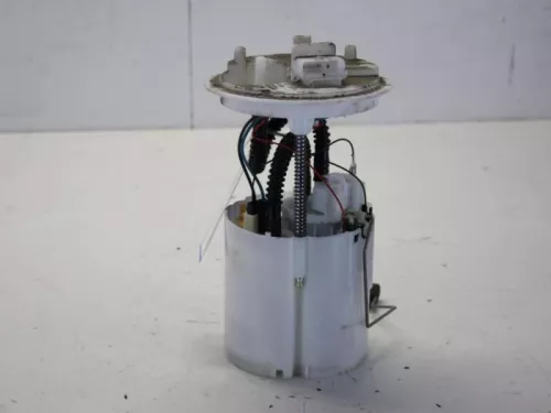 Benzinepomp-7881705