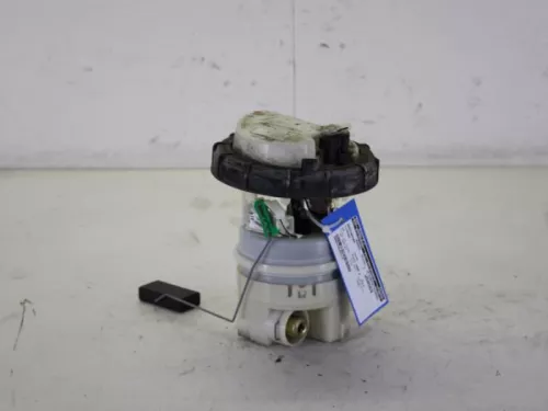 Benzinepomp-7885575