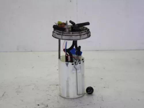 Benzinepomp-7882212