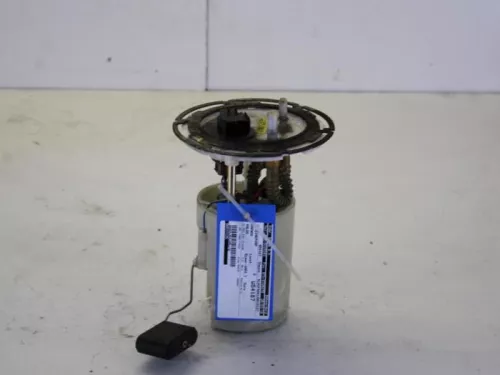 Benzinepomp-7882756
