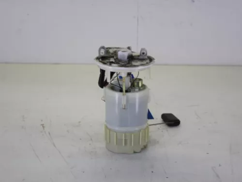 Benzinepomp-7861911