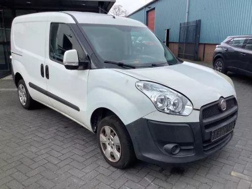 Fusee rechts-voor-8162826