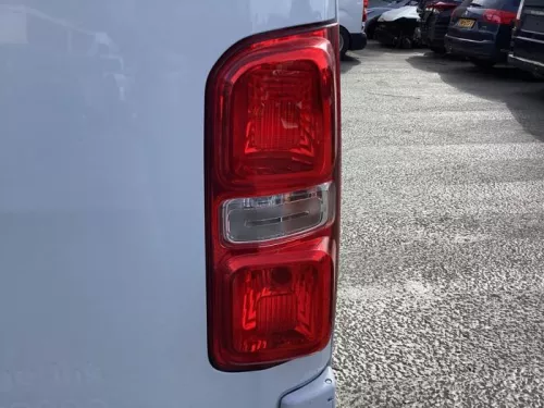 Achterlicht rechts-8370262