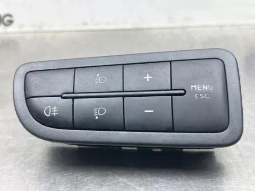 Schakelaar Koplamp Ihv-8297416