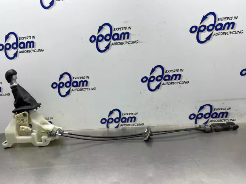 Versnellingsbak Bedieningskabel-8260866