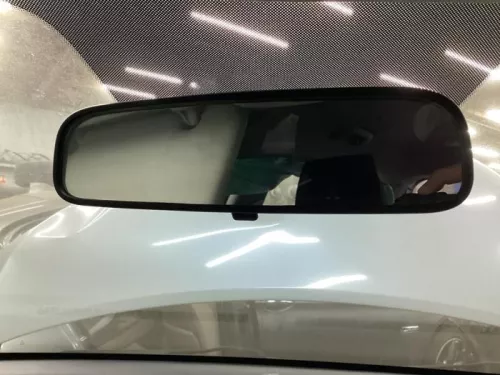 Binnenspiegel-8288369