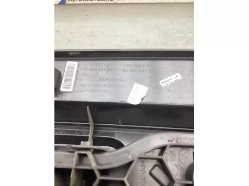 Achterlicht links-8275197 Achterlicht links-8275197