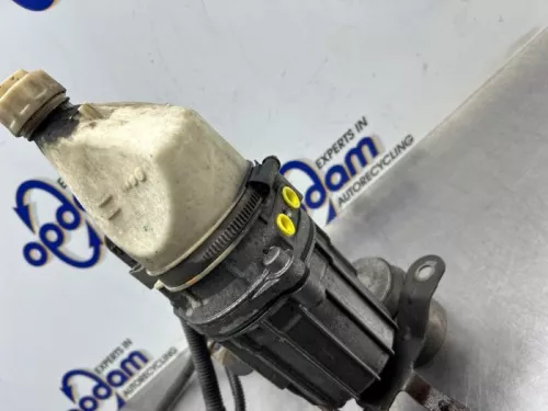 Stuurbekrachtiging Pomp-8362866