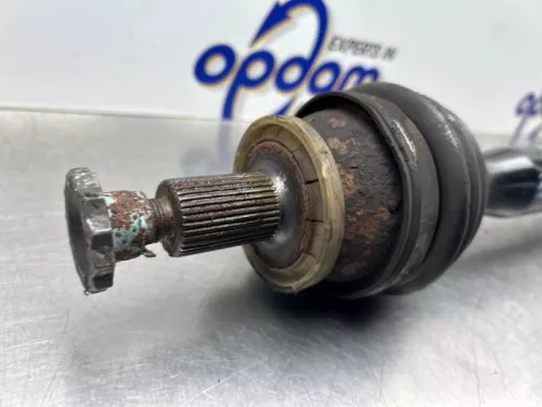 Aandrijfas rechts-voor-8374692