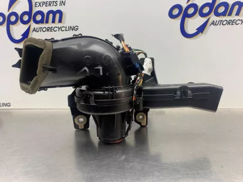 Kachel Ventilatiemotor-8251101