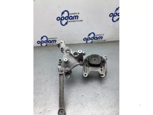 Motorsteun-8277568