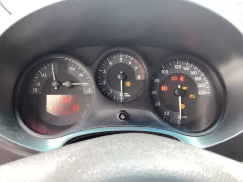 Kilometerteller KM-8385356