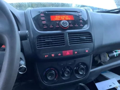 Radio CD Speler-8388936