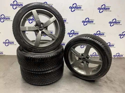 Sportvelgenset + banden-8304621