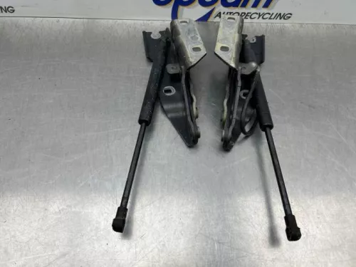 Motorkap Scharnier-8332957