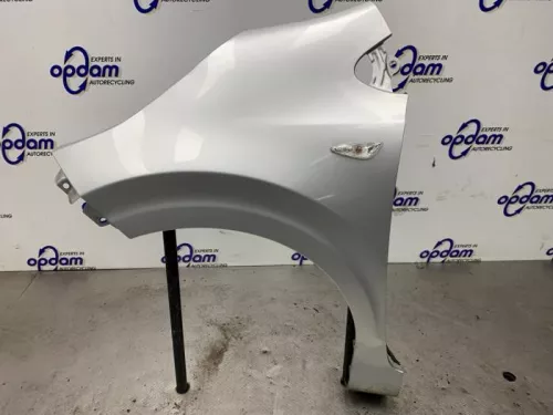 Scherm links-voor-8417088