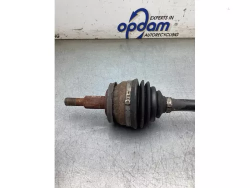 Aandrijfas rechts-voor-8156098