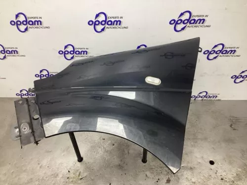 Scherm links-voor-8432621