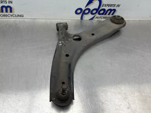 Draagarm onder links-voor-8424357