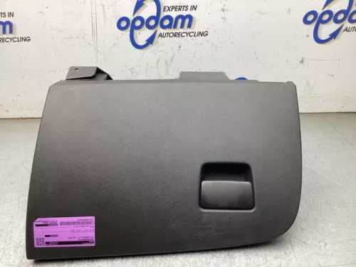 Dashboardkastje-8125995