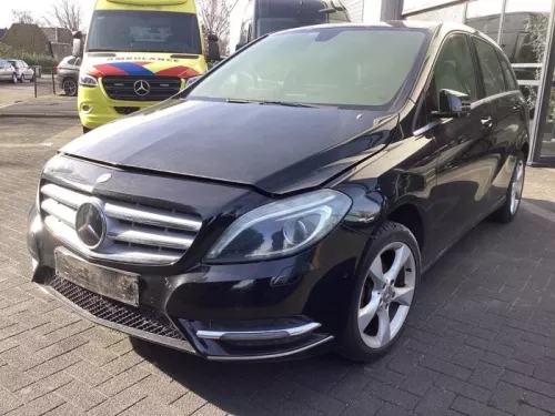 Draagarm onder links-voor-8443219