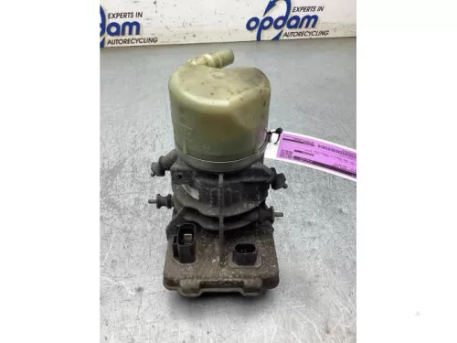 Stuurbekrachtiging Pomp-8438393