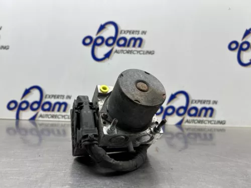 ABS Pomp-8392608