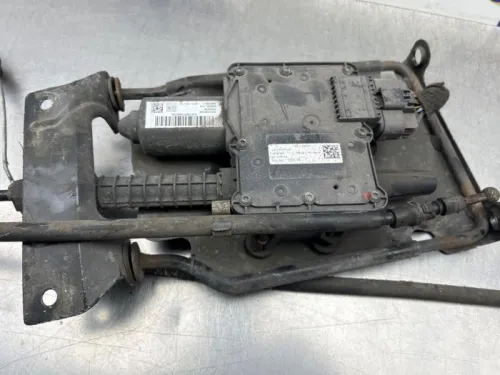 Handrem motor-8358224