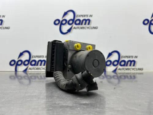 ABS Pomp-8447418