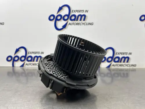 Kachel Ventilatiemotor-8271547