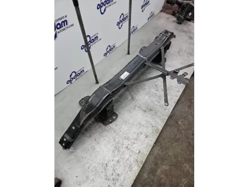 Bumperframe voor-8282811 (22574895)