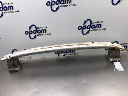 Bumperframe voor-8264902 (21735220)