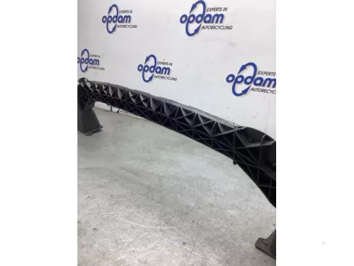 Bumperframe voor-8242724 (22126072)