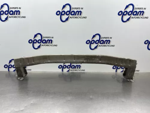 Bumperframe voor-8290905 (22606807)