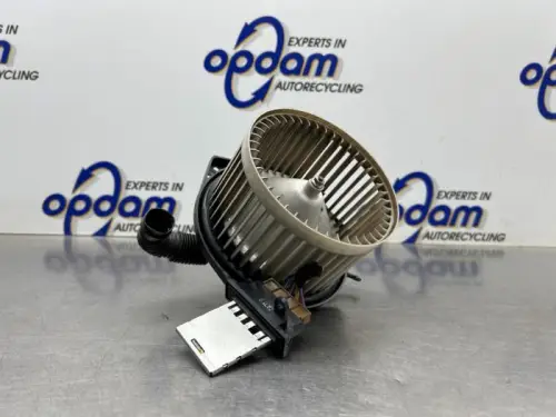 Kachel Ventilatiemotor-8511328