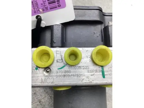 ABS Pomp-8292493