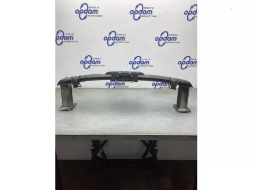 Bumperframe voor-8285417