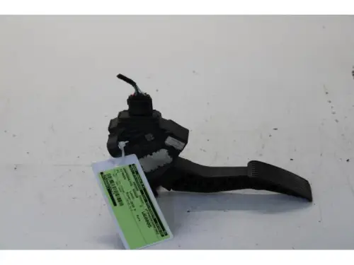 Gaspedaalpositie Sensor-7878354