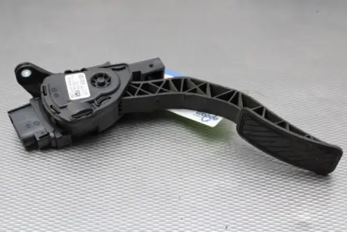 Gaspedaalpositie Sensor-7037071