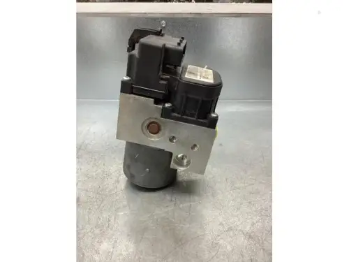 ABS Pomp-7746316
