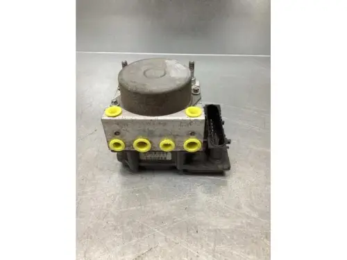 ABS Pomp-7862782