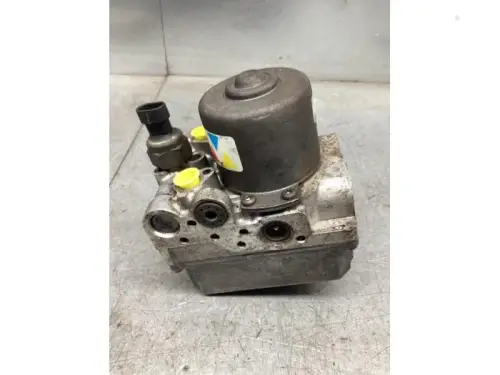 ABS Pomp-7736966